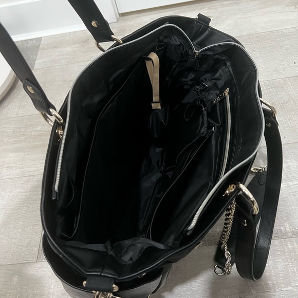 BEIS, The Diaper Bag in Black, like NEW, missing stroller straps. - Picture 4 of 6